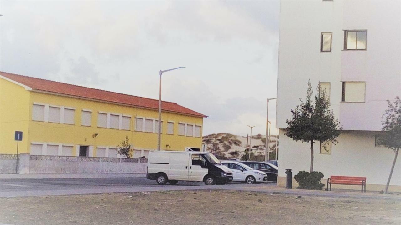 Casa Da Praia De Peniche Apartment Exterior photo